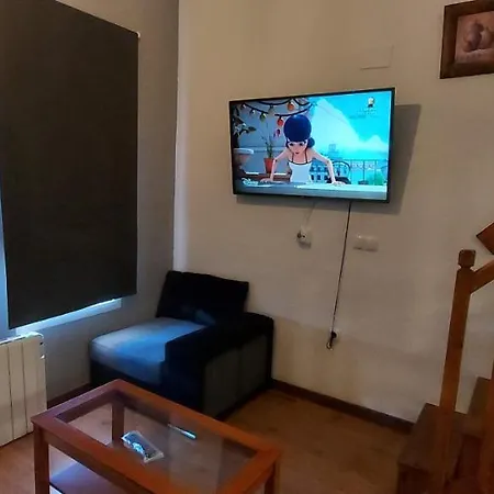 Atico Duplex Ginebra A Pie De Pistas Apartment